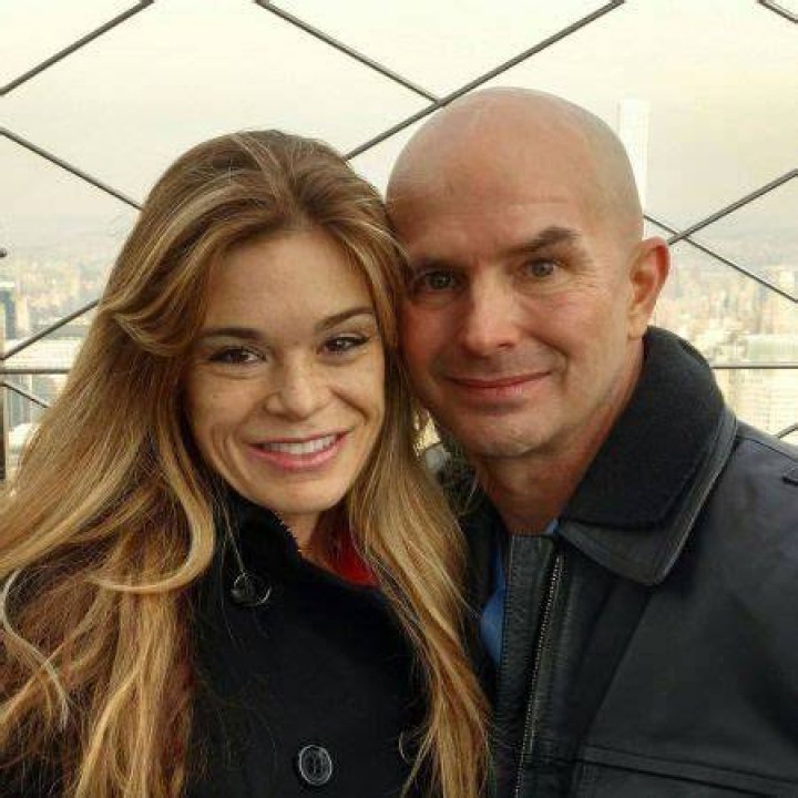 A Deep Dive Into Ellen Muth's Spouse