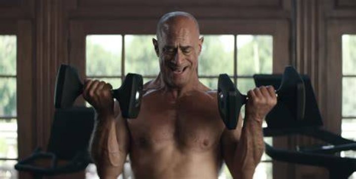 A Very Naked Christopher Meloni Stars in a New Peloton Ad ·