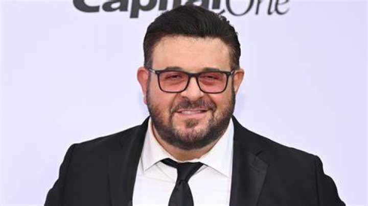 Adam Richman Height, Weight, Net Worth, Age, Birthday, Wikipedia, Who, Nationality, Biography