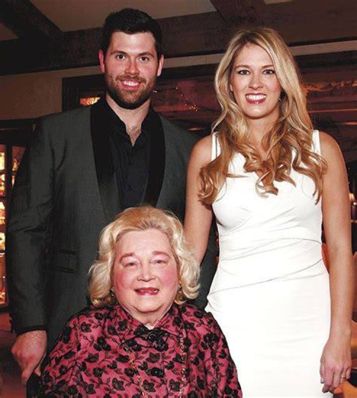 Alex Bennett Barstool Father Joe Hodges and Married Life With Graham Bennett ·
