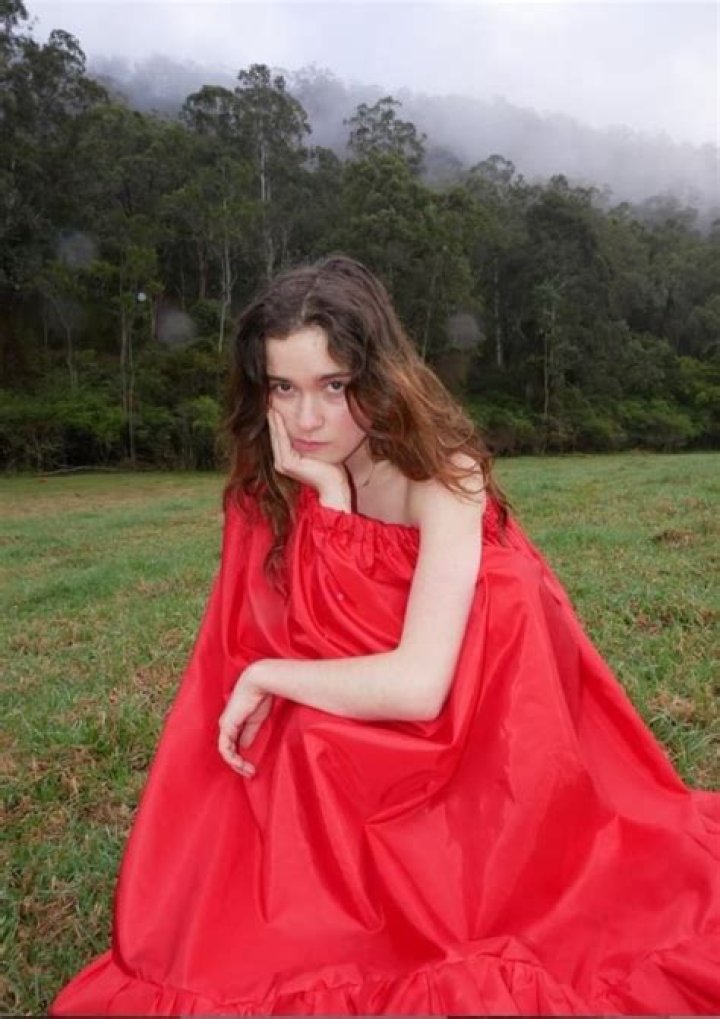 Alice Englert Height, Weight, Age, Boyfriend, Family, Facts, Biography |