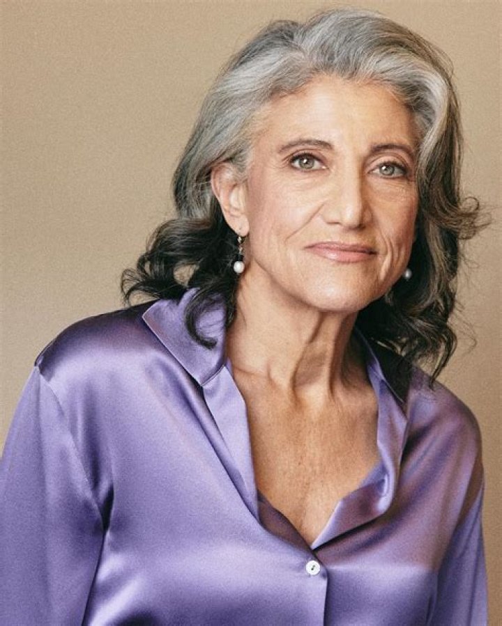 Amy Aquino - Age, Family, Bio