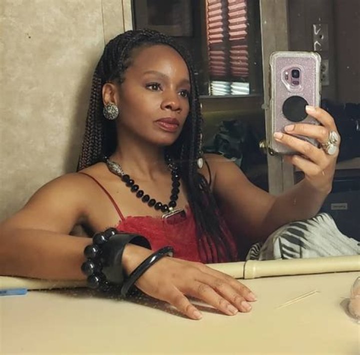Anika Noni Rose Height, Weight, Age, Boyfriend, Biography, Family