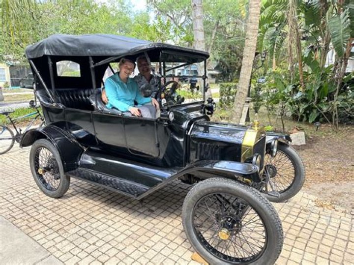 Anitra Ford Net Worth - FluxVlog