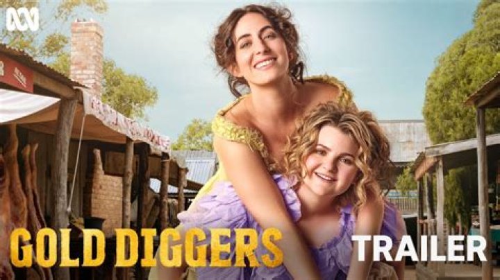Antonio Mallorca Catches Gold Diggers In Action
