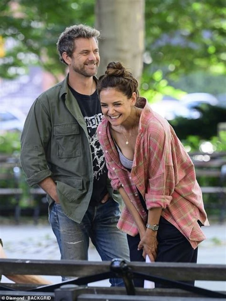 Are Joshua Jackson and Katie Holmes Still Friends? A Deep Dive into Their Relationship