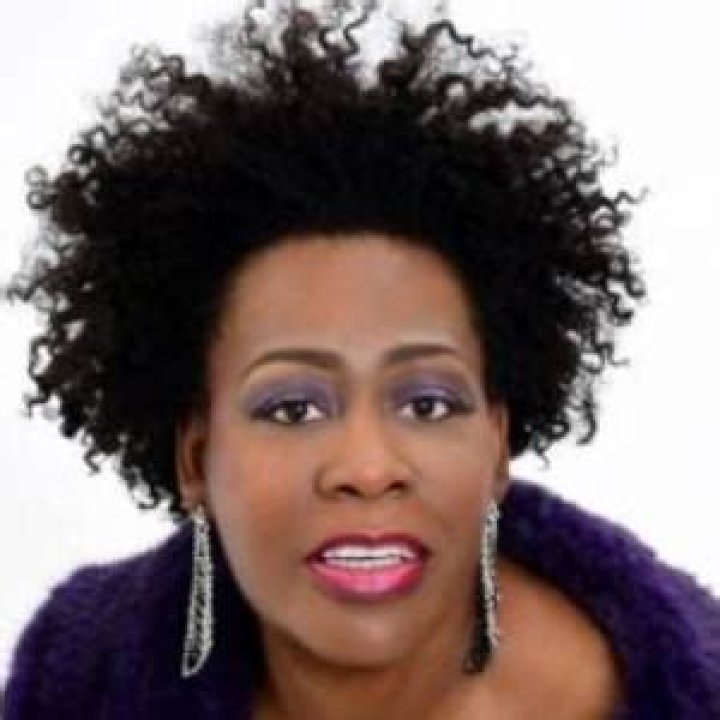 BlinkBlog | Chandra Currelley-Young (TV Actress)