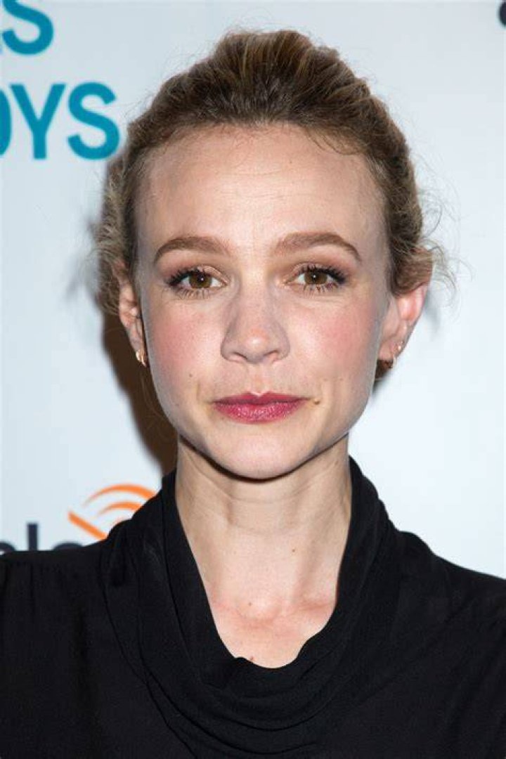 Carey Mulligan - Bio, Age, Net Worth, Height, Married, Nationality, Body Measurement, Career