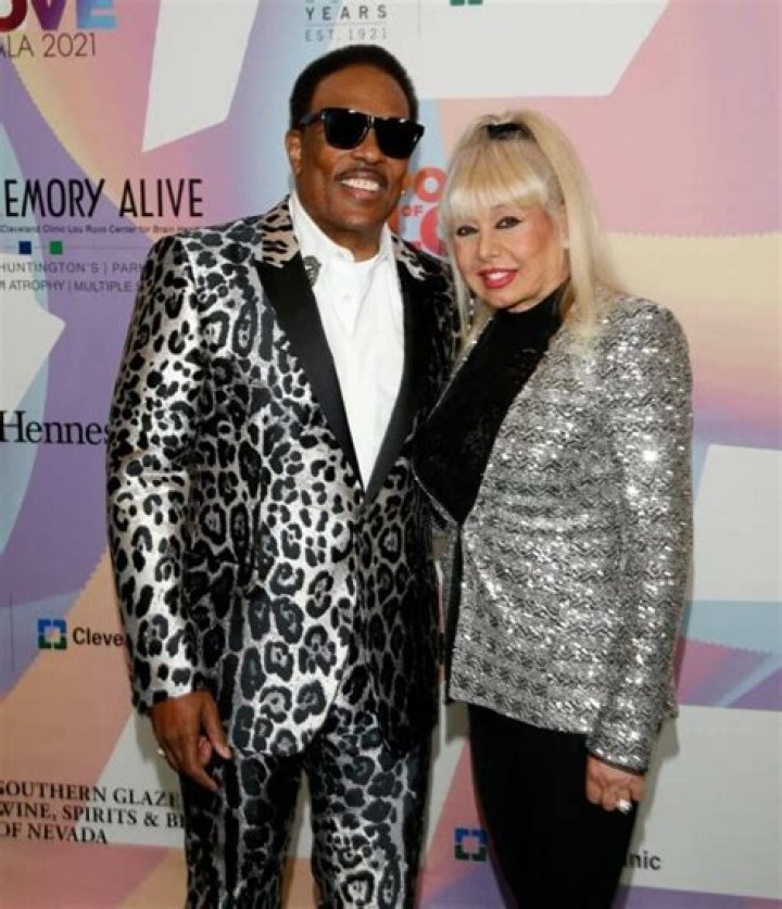 Charlie Wilson Biography – Wife, Kids, Age & Net Worth