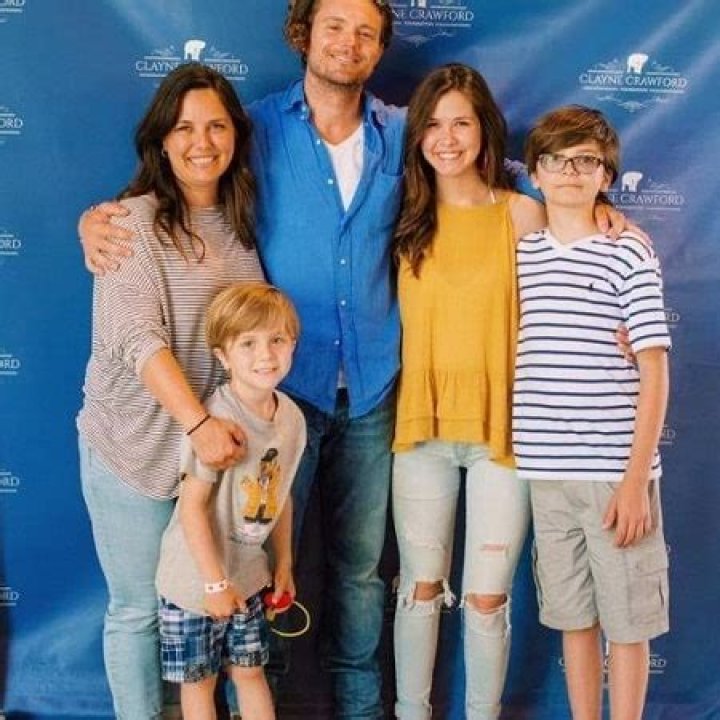 Clayne Crawford – Bio, Married, Wife (Sunshine Kiki Brown), Kids, Family