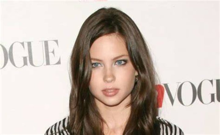 Daveigh Chase Height, Weight, Age, Boyfriend, Family, Facts, Biography |