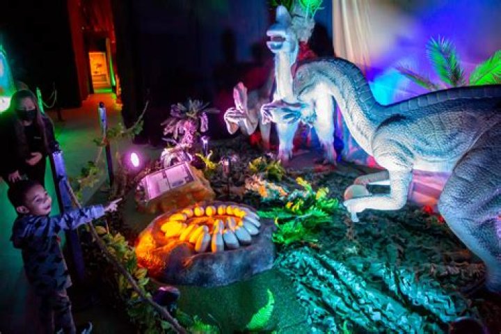 Dino Safari brings animatronic dinosaurs to life at North Point Mall