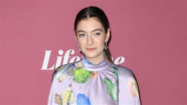 Discover The World Of Ana Lorde: The Instagram Star Uncovered