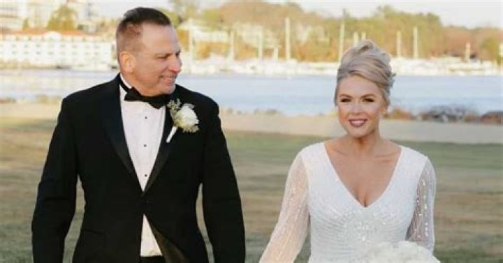 Estimated Age and Net Worth 2023 of Kayla Tausche; Who is Her Husband? Wiki | Kids