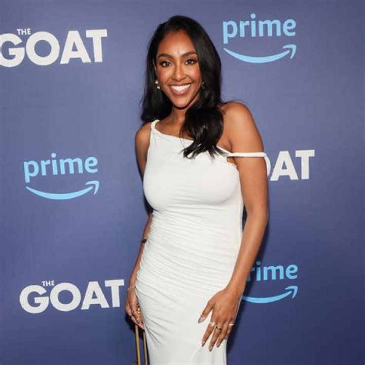 Five Instagram pics that prove The Bachelor star Tayshia Adams is super compatible for Colton W