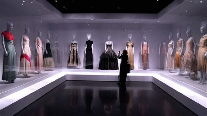 Fleur Cates: The Rising Star in the World of Arts and Fashion