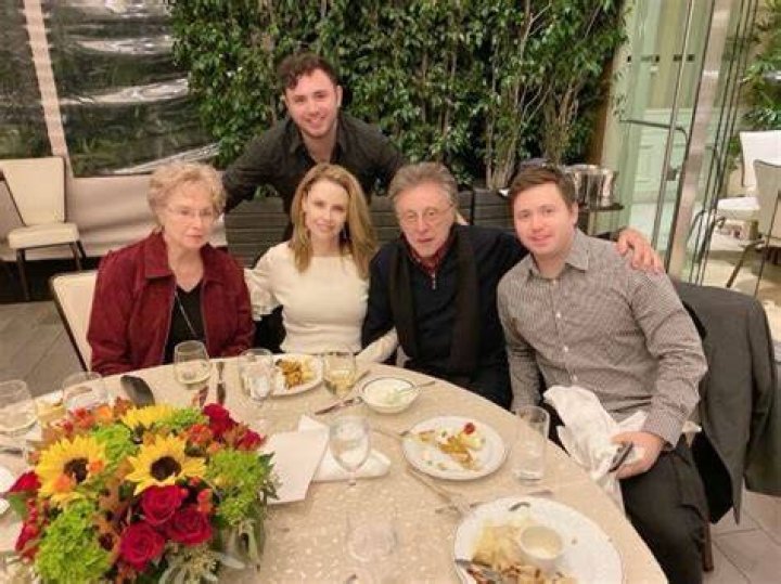 Frankie Valli Height, Weight, Age, Girlfriend, Biography, Family, Facts |