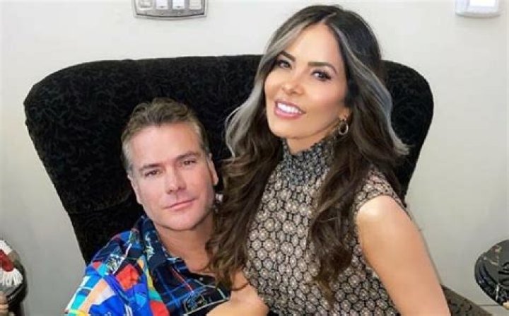 Gloria Trevi Husband