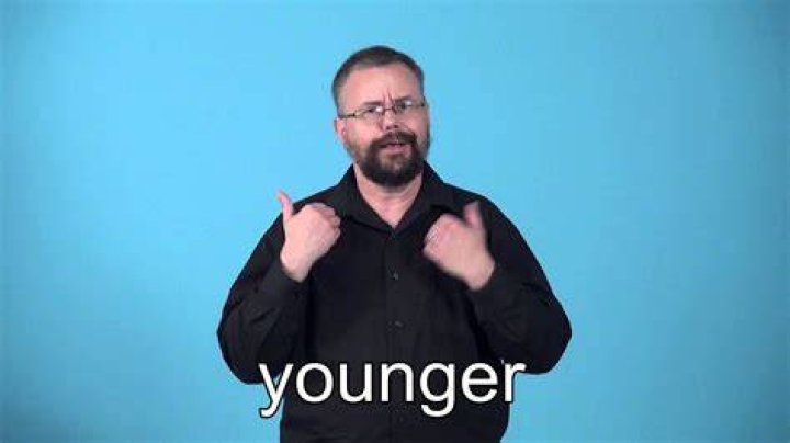 How do you say youngest in sign language?