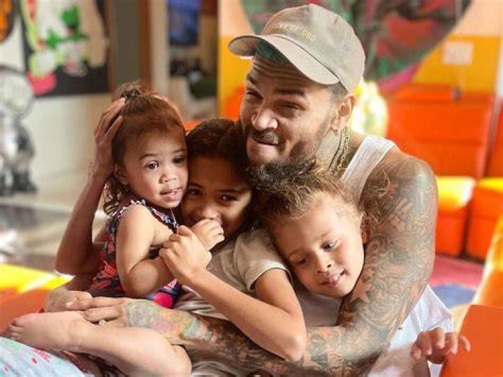 How Many Kids Does Chris Brown Have