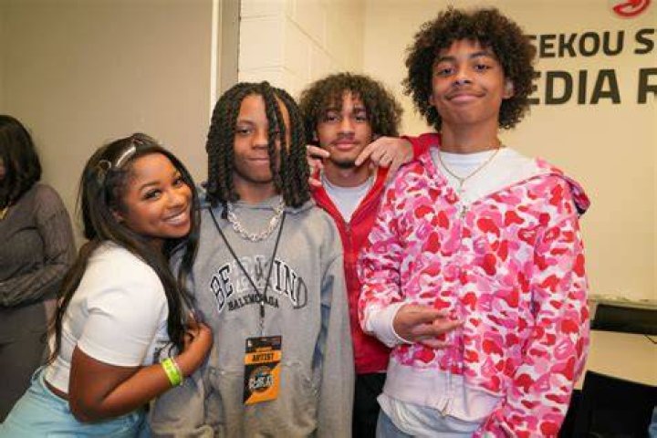 How many kids does Lil Wayne have?