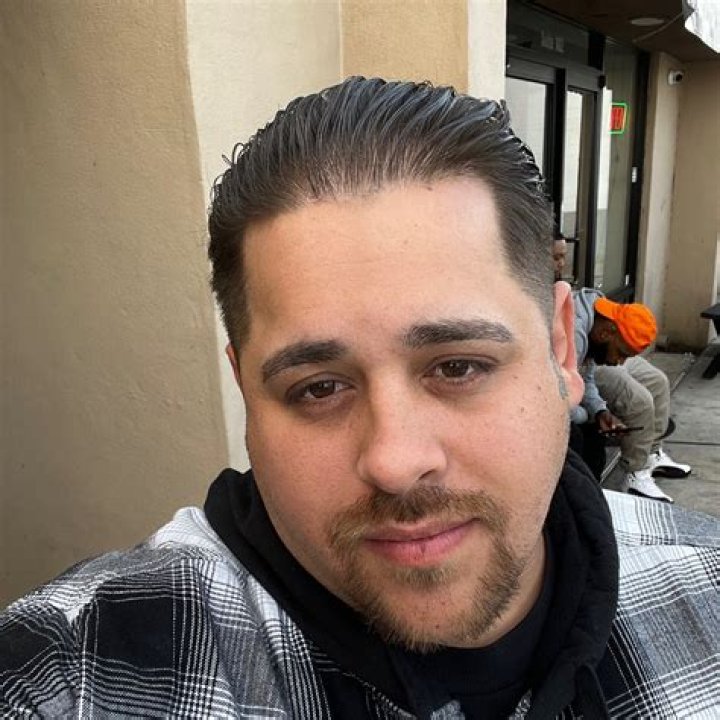 Is Christian Navarro Gay, Age, Height, Instagram, Height in Feet, Wine Tattoos, Parents