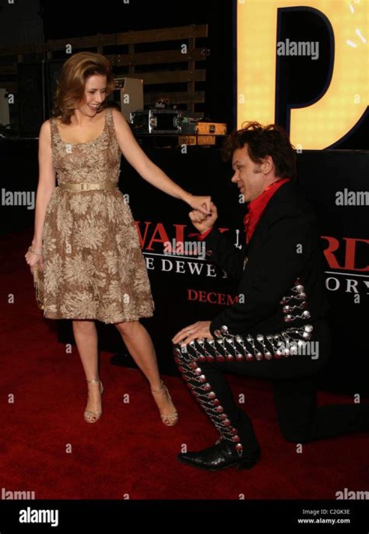 Jenna Fischer Battles Asses, Boobs in Walk Hard