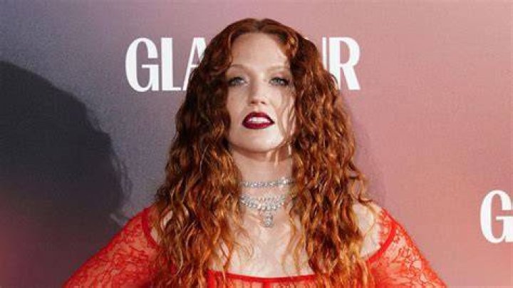Jess Glynne Net Worth