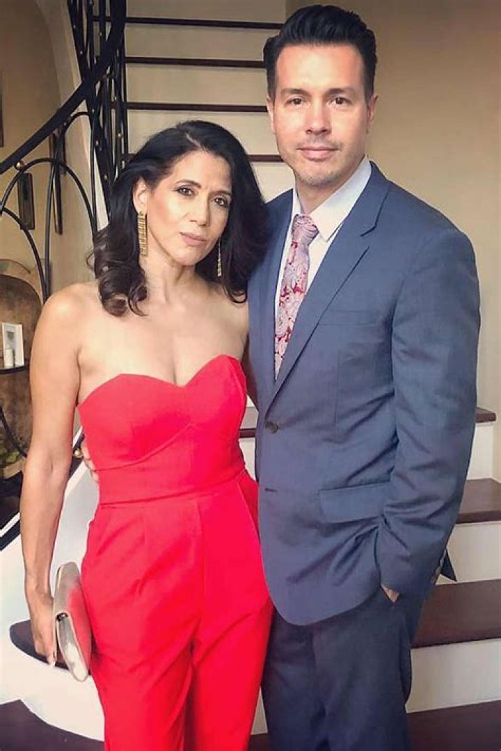 Jon Sedas Wife Lisa Gomez Age, Wiki, Biography, Husband, Son, Net Worth, Instagram