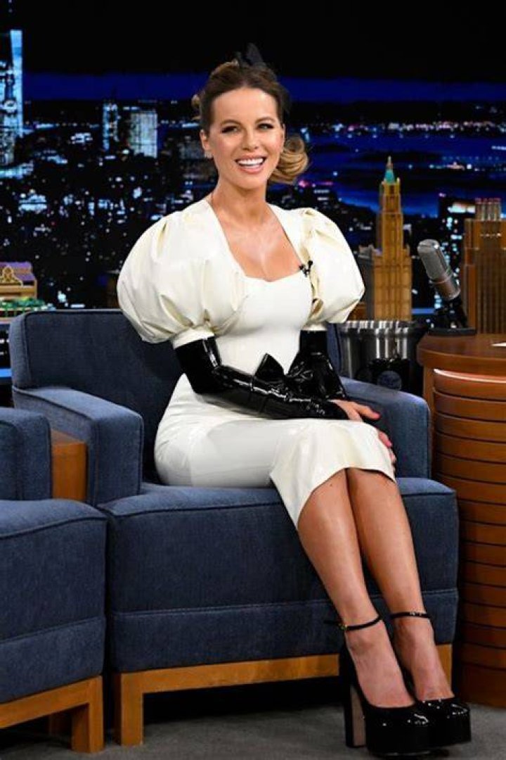 Kate Beckinsale looks like a Disney goddess in hotpants and platform heels