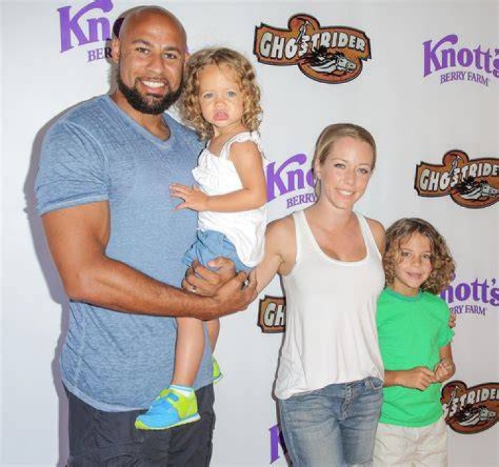 Kendra Wilkinson and Hank Basketts Family: Photos Hollywood Life ·