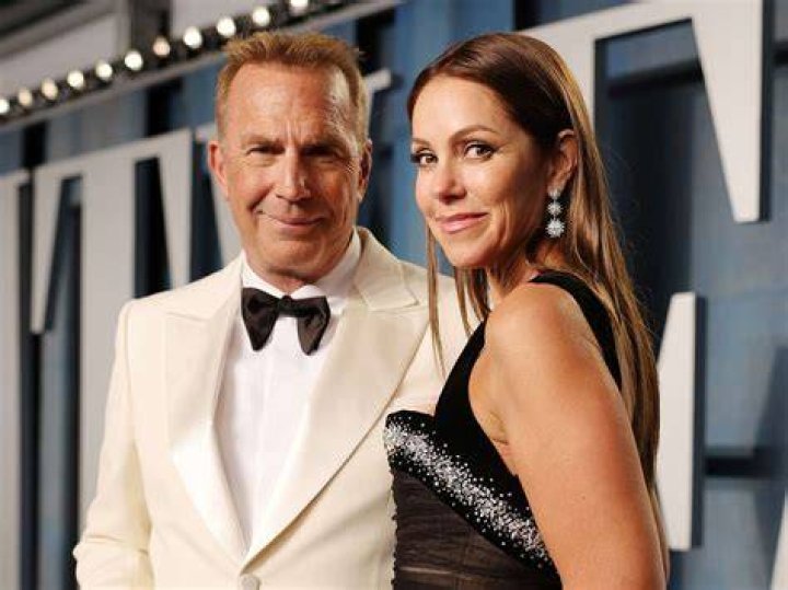 Kevin Costner- Wiki, Age, Height, Wife, Net Worth (Updated on October 2023)