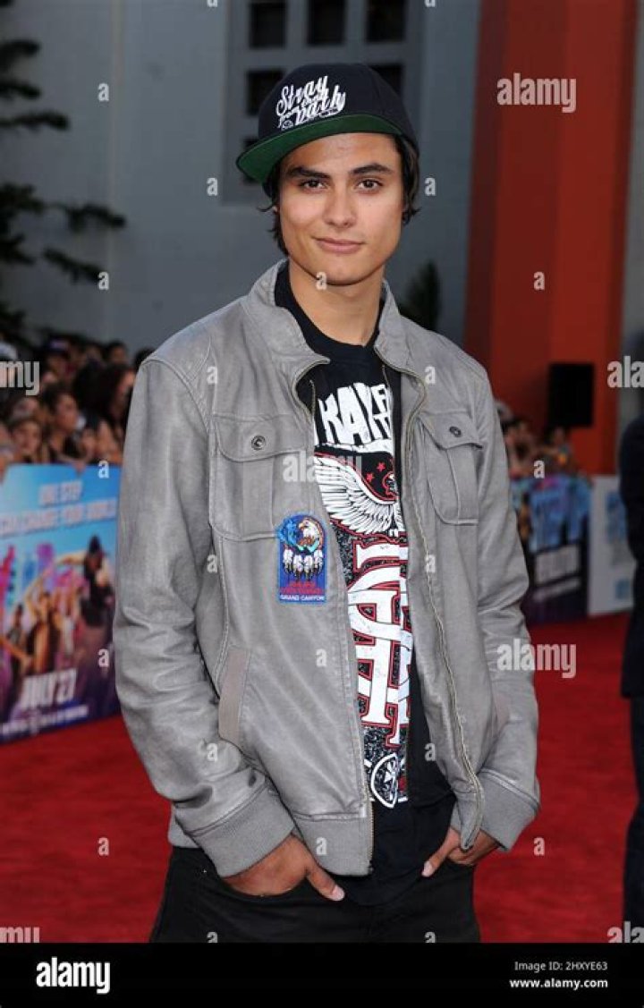 Kiowa Gordon: The Rising Star of Hollywood