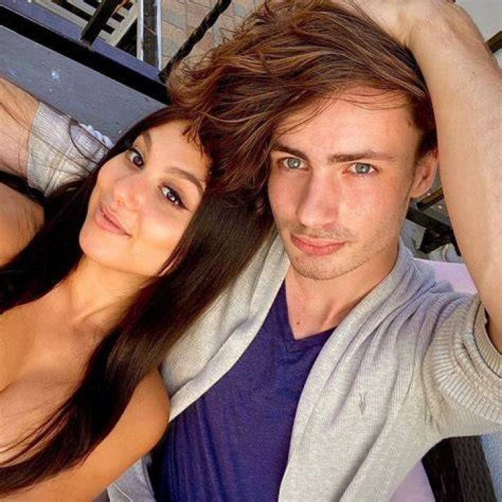 Kira Kosarin's Romantic Journey Explored