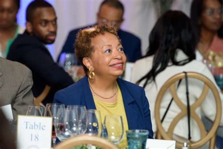 Les Brown's Current Wife: The Woman Behind the Motivational Speaker