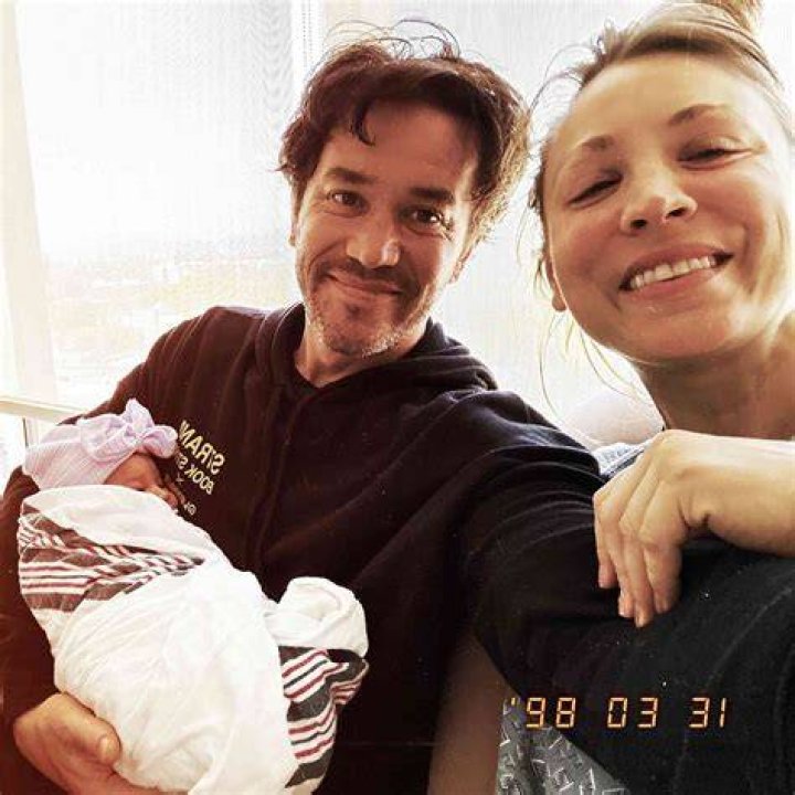 Meet Kaley Cuoco's Baby Daddy: Tom Pelphrey