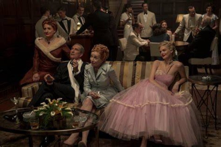 Netflix's Hollywood Only Scratches the Surface of Peg Entwistle's Heartbreaking True Story ·