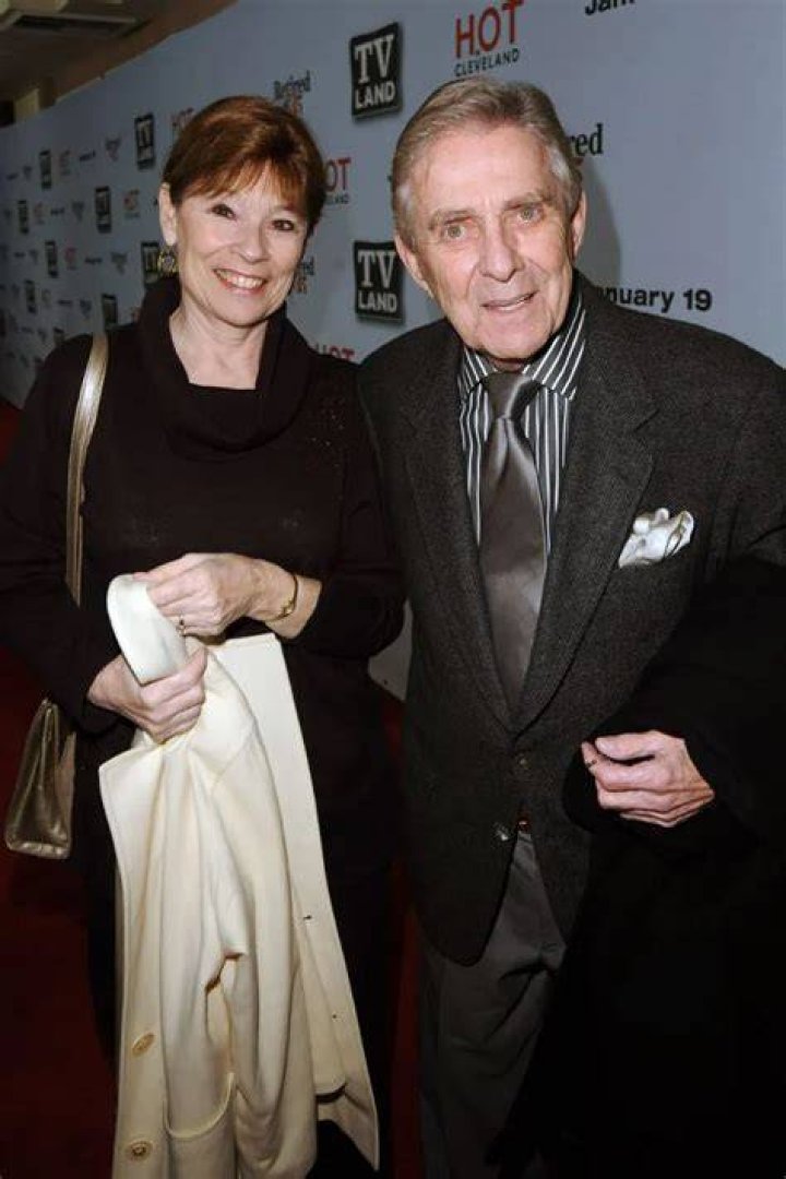 Pat Harrington Jr. Net Worth | Wife, Bio, Cause of Death