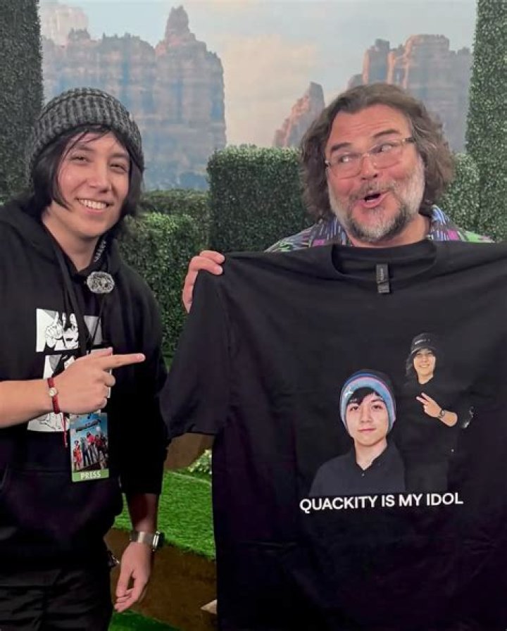 Quackity Age, Net Worth, Girlfriend, Family, Height And Biography