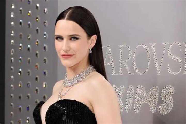 Rachel Brosnahan Net Worth