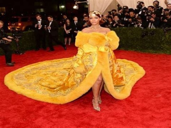 Rihanna felt like a clown in her iconic yellow 2015 Met Gala dress