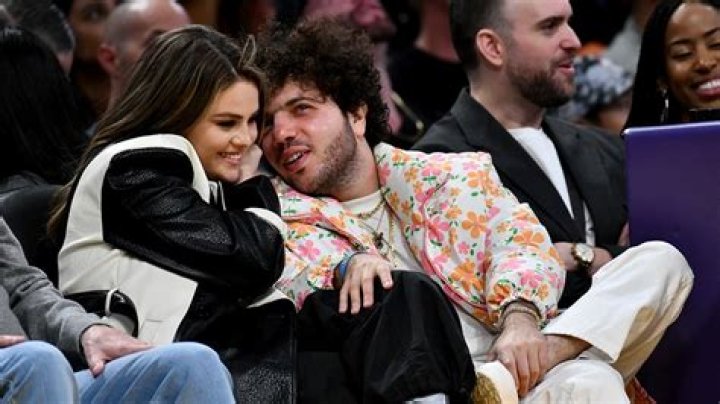 Selena Gomez and Boyfriend Benny Blanco Pack on PDA Courtside in First Public Outing