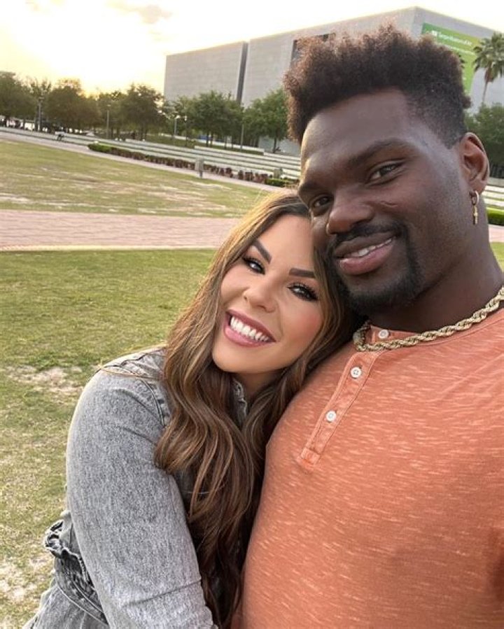 Shaquil Barrett's Wife Is Pregnant After Daughter Arrayah's Death
