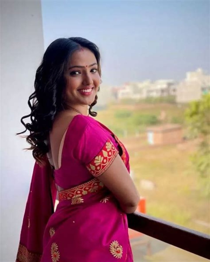 Shyna Khatri Biography: A Deep Dive into the Life of a Rising Star