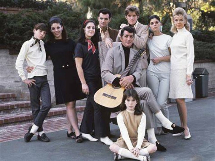 The Gathering Of Dean Martin's 8 Children