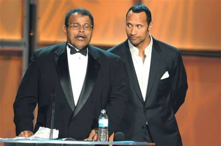 Uncovering The Truth About Dwayne Johnson's Twin Brother