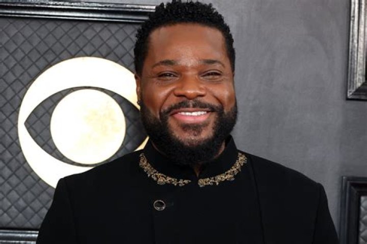 Unveil Malcolm Jamal Warner's TV Brilliance: A Journey Of Discovery