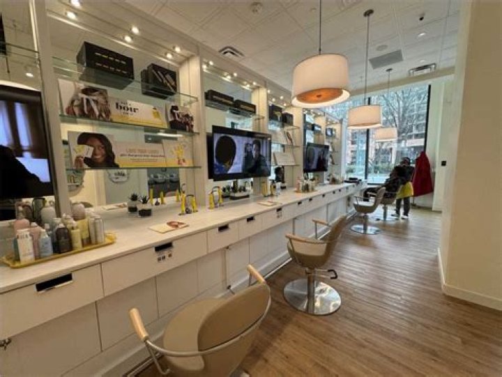 Unveil The Art Of Hair Styling At Drybar Marina Del Rey