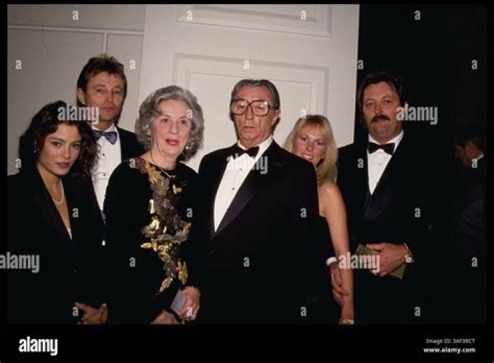 Unveiling The Enigmatic Life Of Robert Mitchum's Wife