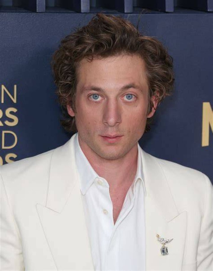 Unveiling The Enigmatic World Of "Jeremy Allen White Willy Wonka"